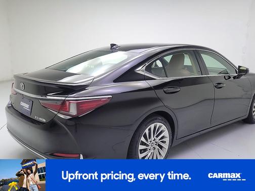 2023 Lexus ES 300h Luxury