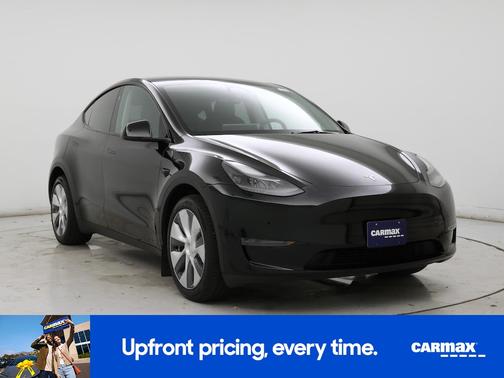 Gray 2024 Tesla Model Y Long Range