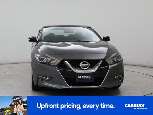 Gray 2017 Nissan Maxima SL