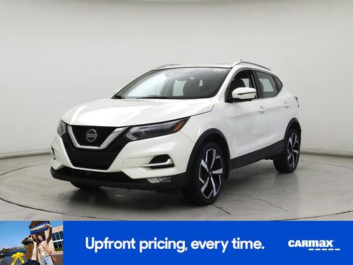 White 2022 Nissan Rogue Sport SL
