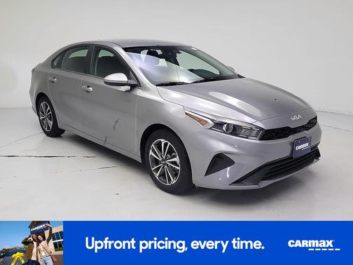 Gray 2024 Kia Forte LXS