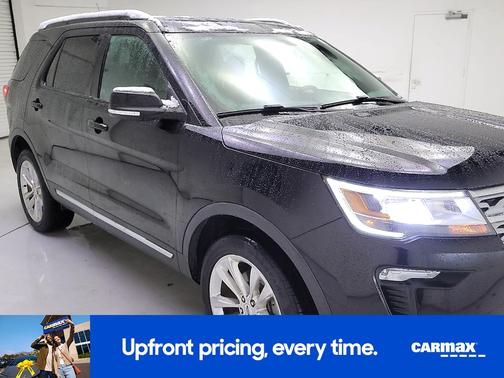 Black 2019 Ford Explorer XLT