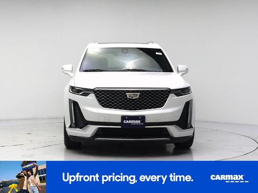 White 2021 Cadillac XT6 Luxury