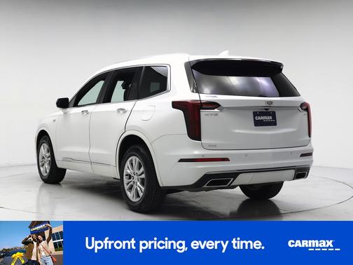 White 2021 Cadillac XT6 Luxury