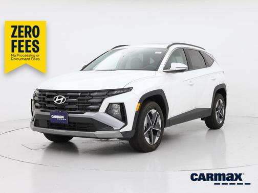 White 2025 Hyundai TUCSON SEL Convenience