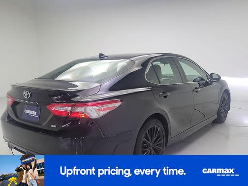 Black 2019 Toyota Camry SE