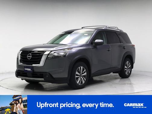 Gray 2023 Nissan Pathfinder SL