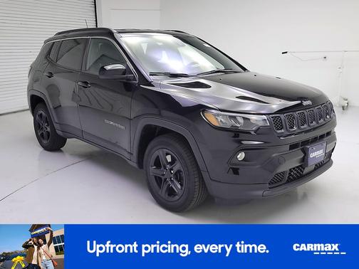 Black 2023 Jeep Compass Latitude