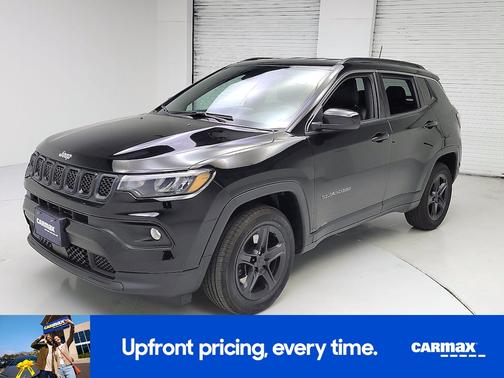 Black 2023 Jeep Compass Latitude