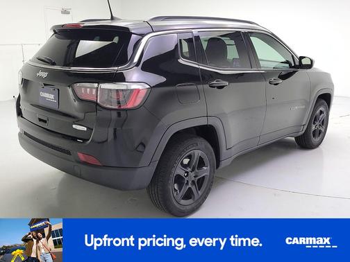 Black 2023 Jeep Compass Latitude