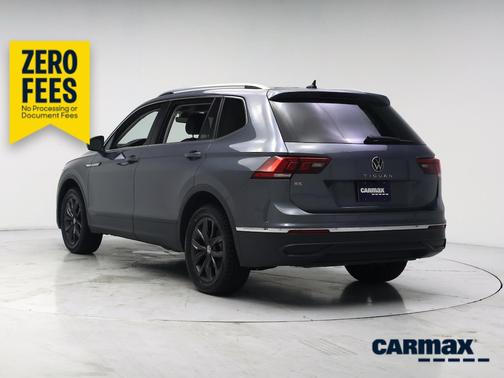 Gray 2023 Volkswagen Tiguan SE