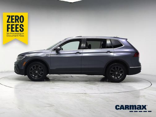 Gray 2023 Volkswagen Tiguan SE