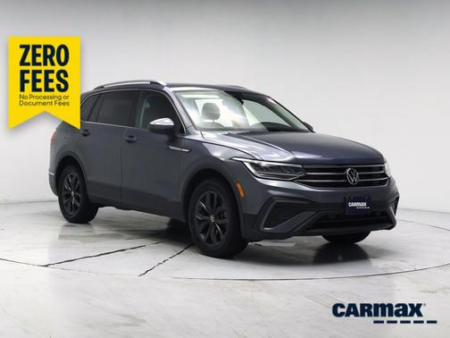 Gray 2023 Volkswagen Tiguan SE