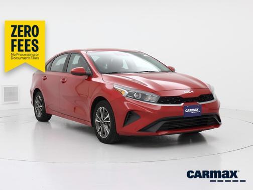 Red 2023 Kia Forte LXS