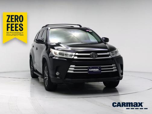 Black 2017 Toyota Highlander XLE