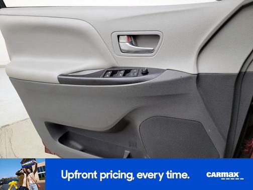 2015 Toyota Sienna LE