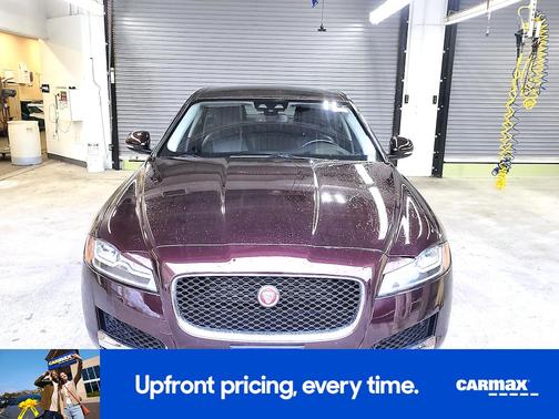 2016 Jaguar XF Prestige