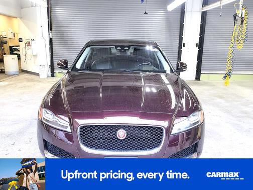 2016 Jaguar XF Prestige