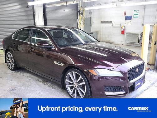 2016 Jaguar XF Prestige