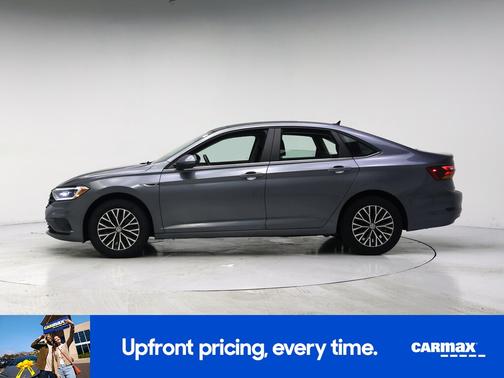 Gray 2019 Volkswagen Jetta SEL