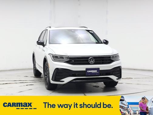 2022 Volkswagen Tiguan SE R-Line Black