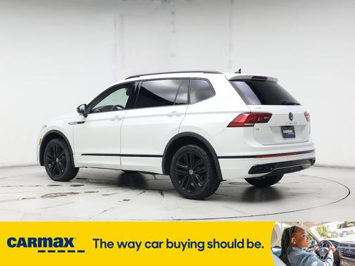2022 Volkswagen Tiguan SE R-Line Black