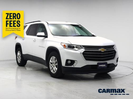 White 2021 Chevrolet Traverse LT Cloth
