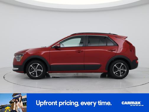 Red 2023 Kia Niro EX