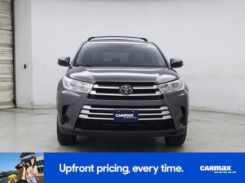 Gray 2019 Toyota Highlander LE
