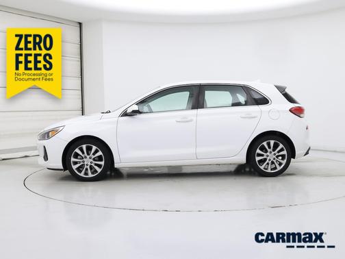 White 2018 Hyundai ELANTRA GT