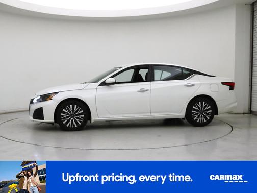 2023 Nissan Altima SV