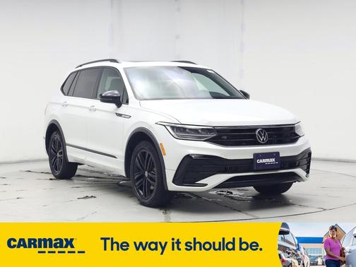 2022 Volkswagen Tiguan SE R-Line Black