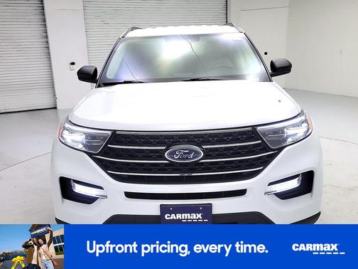 White 2021 Ford Explorer XLT