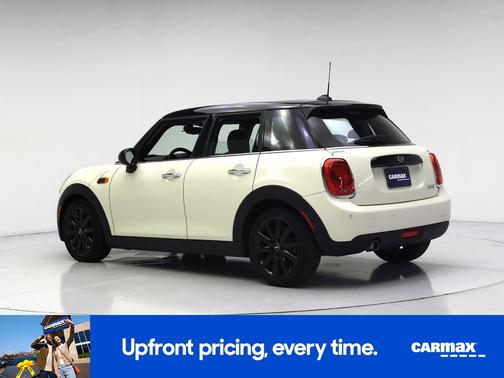 White 2019 MINI Hardtop Oxford Edition