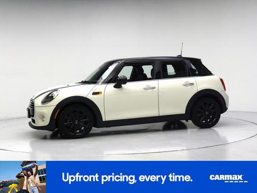 White 2019 MINI Hardtop Oxford Edition