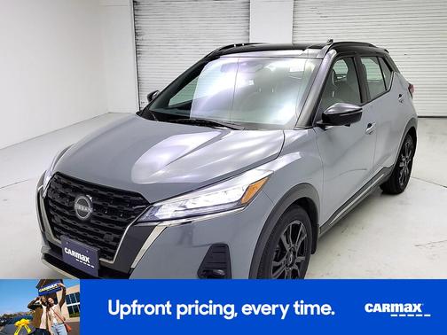 Gray 2023 Nissan Kicks SR