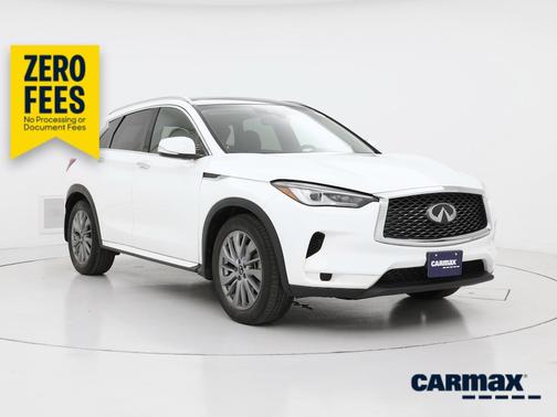 White 2023 INFINITI QX50 Luxe