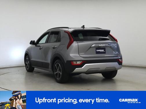 Gray 2023 Kia Niro EX