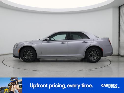 2018 Chrysler 300 S