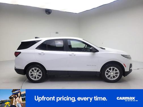 White 2022 Chevrolet Equinox LS