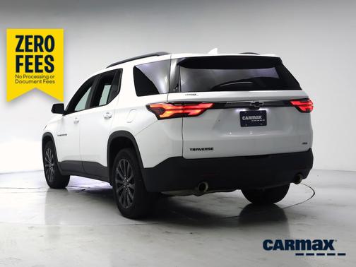 White 2023 Chevrolet Traverse RS