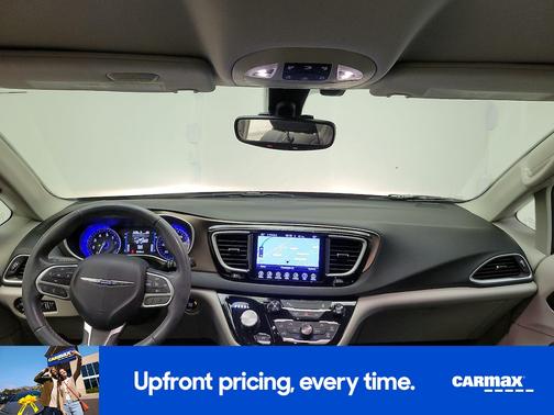 2017 Chrysler Pacifica Touring L