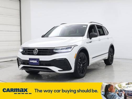 2022 Volkswagen Tiguan SE R-Line Black