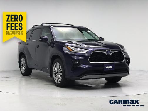 Blue 2024 Toyota Highlander Hybrid Platinum