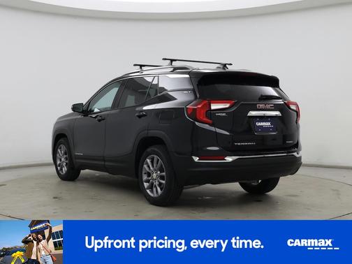 Black 2022 GMC Terrain SLT