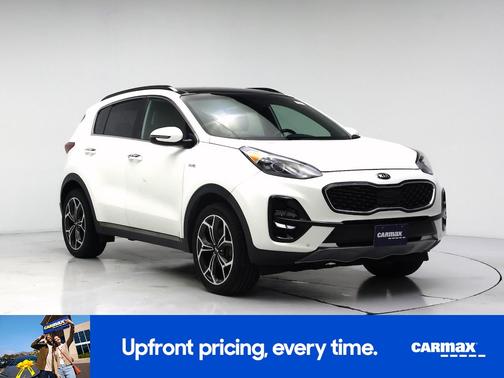 White 2022 Kia Sportage SX