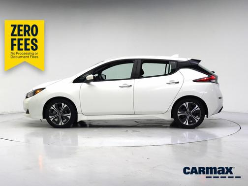 White 2022 Nissan Leaf SV