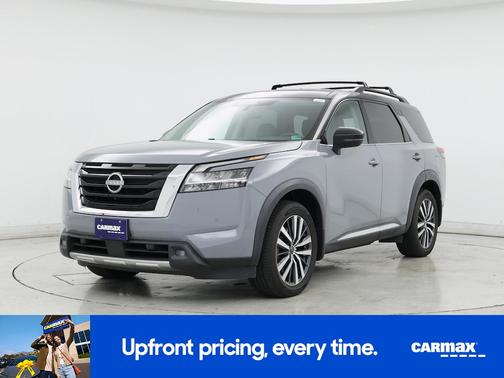 2022 Nissan Pathfinder Platinum