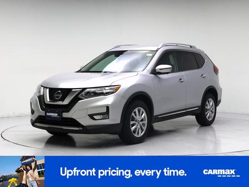 Gray 2017 Nissan Rogue SL