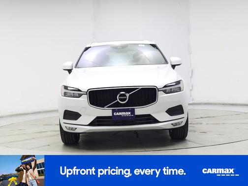 2021 Volvo XC60 T5 Momentum